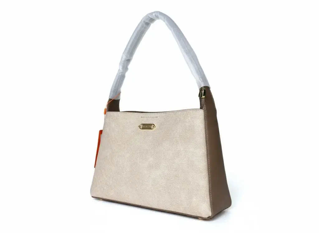[1] The Classic Two-Tone Structured Shoulder Bag (BROWN-CREAM)